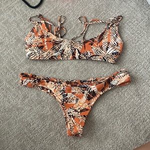 Volcom bikini set